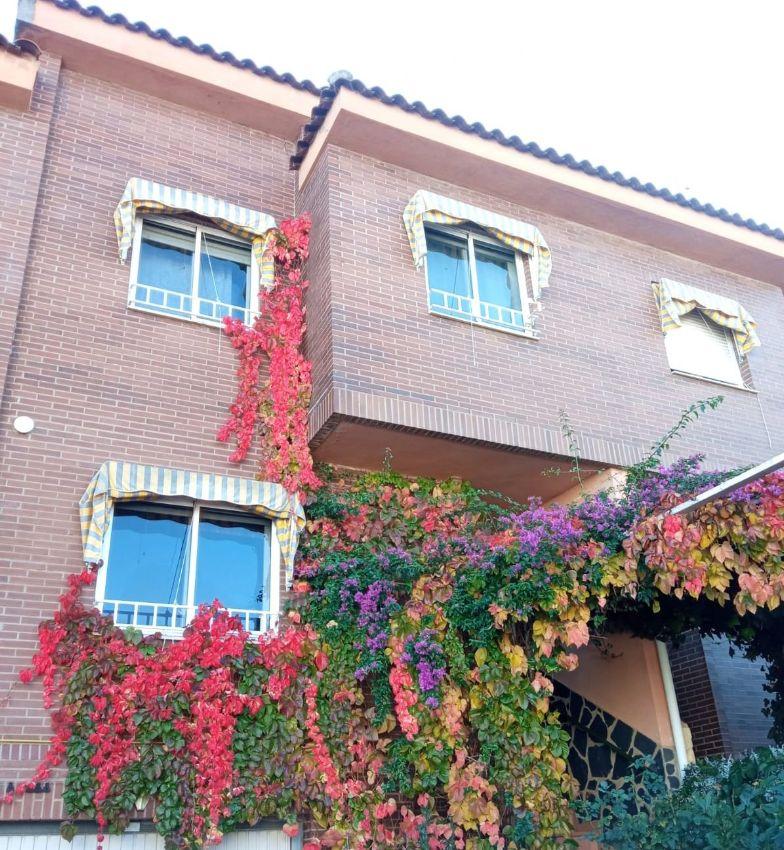 For sale of chalet in Mérida