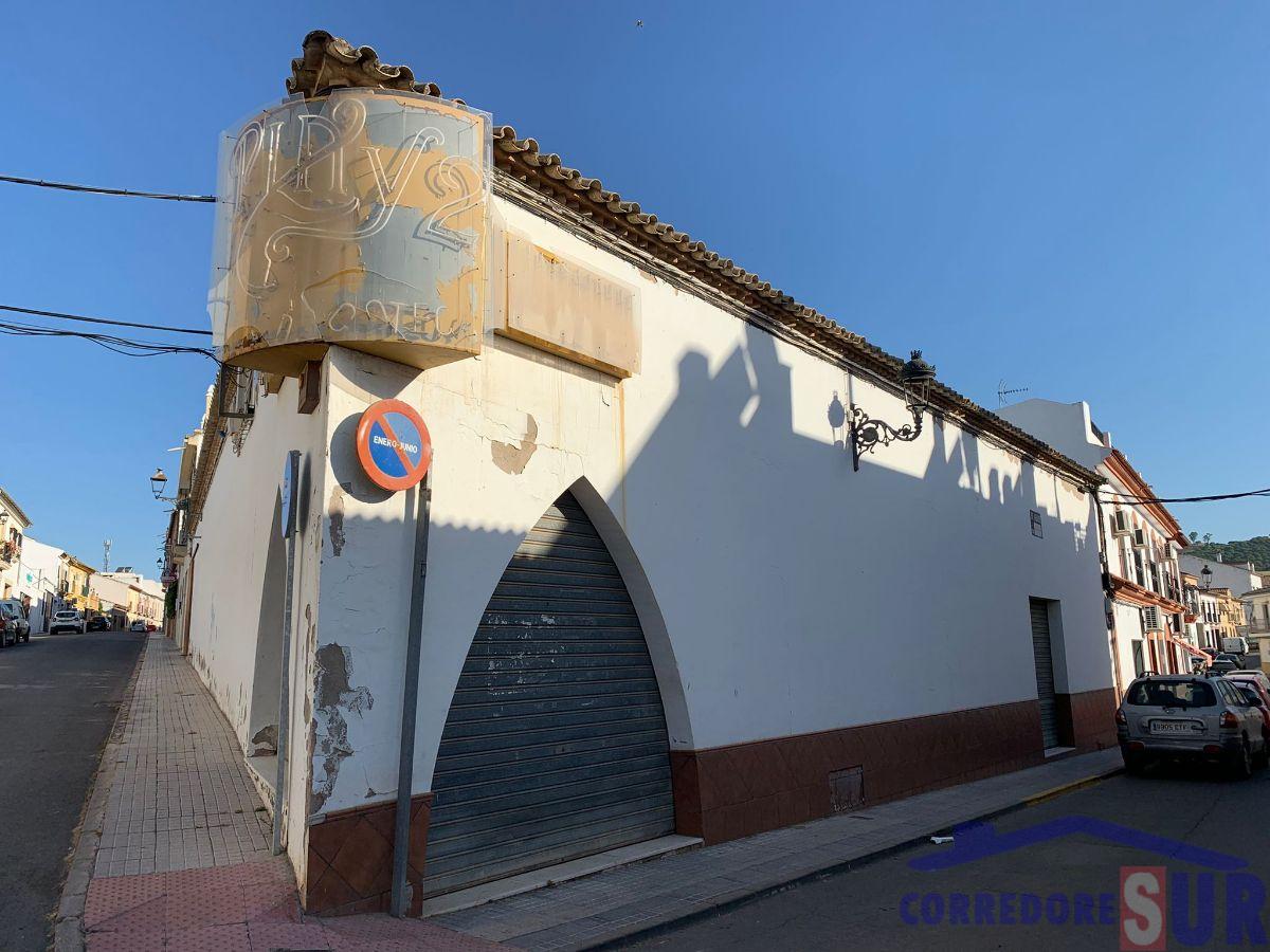 For sale of commercial in Córdoba