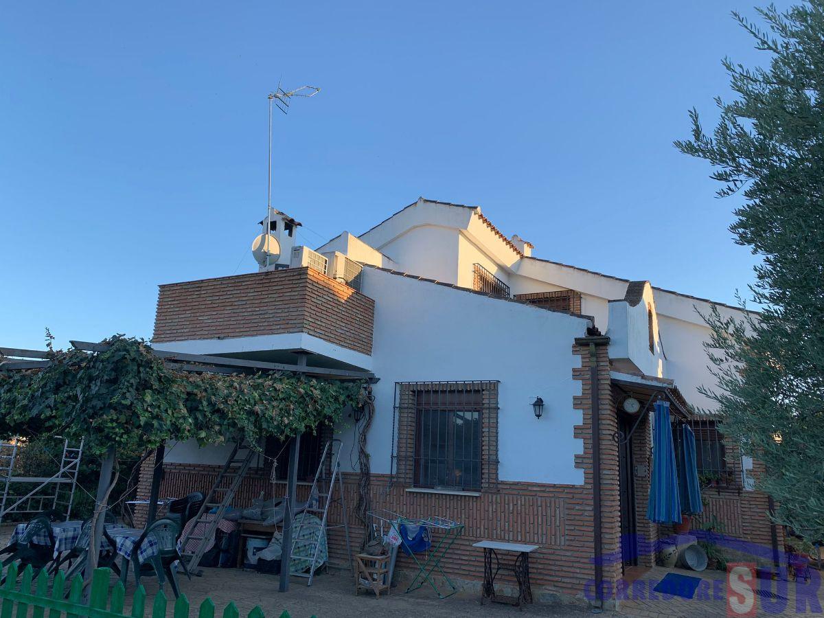 For sale of chalet in Córdoba