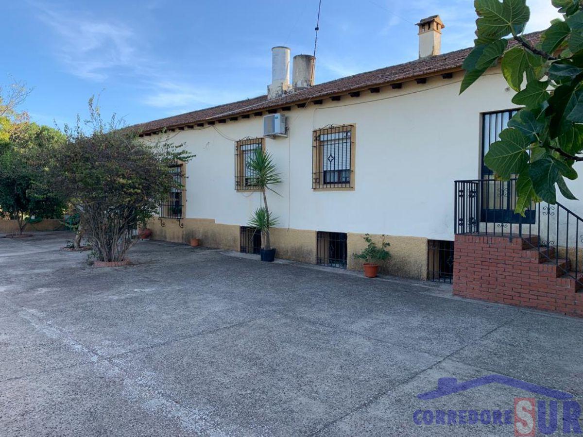 For sale of house in Córdoba