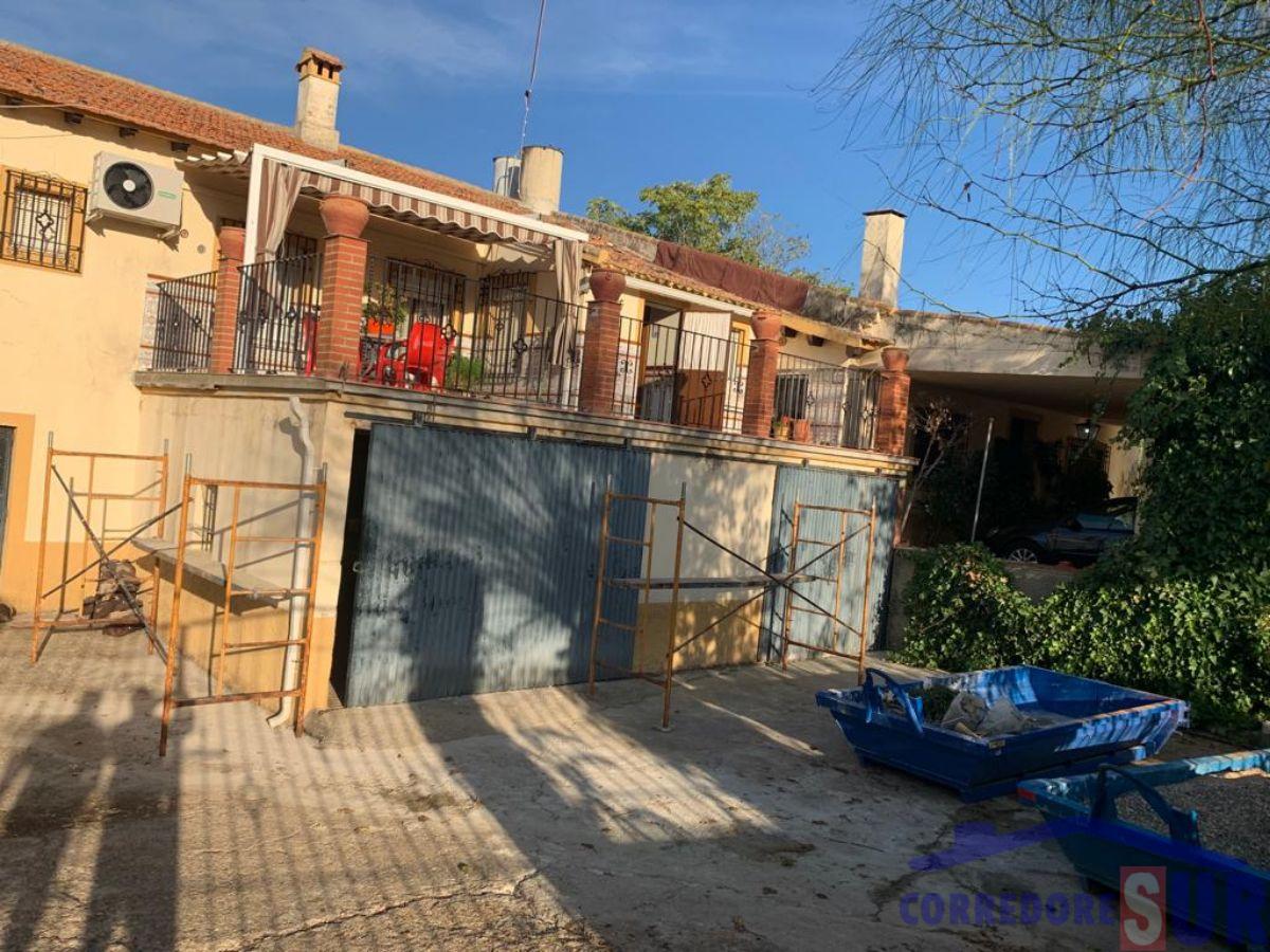 For sale of house in Córdoba