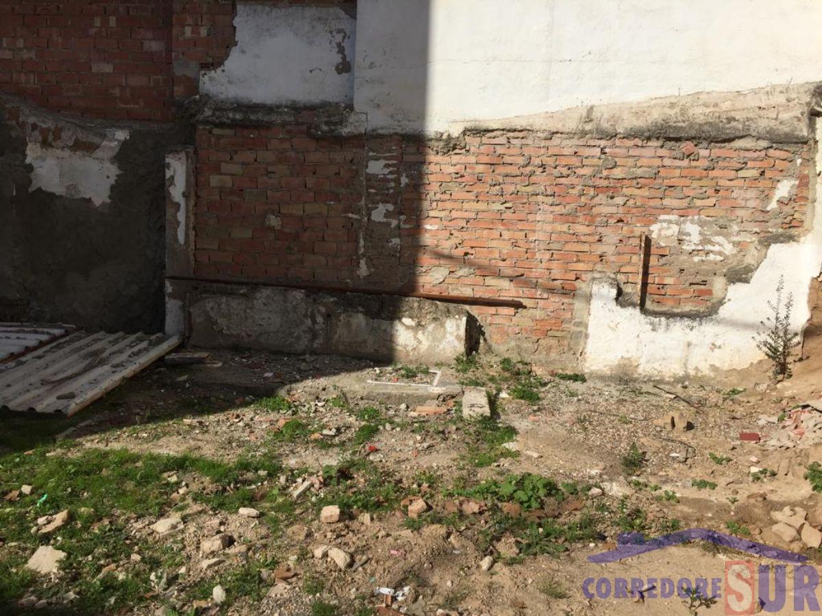 For sale of land in Córdoba