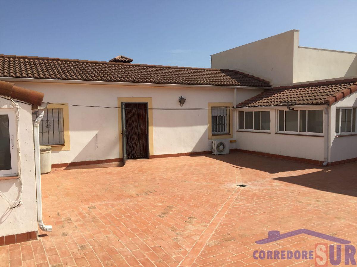 For sale of house in Córdoba