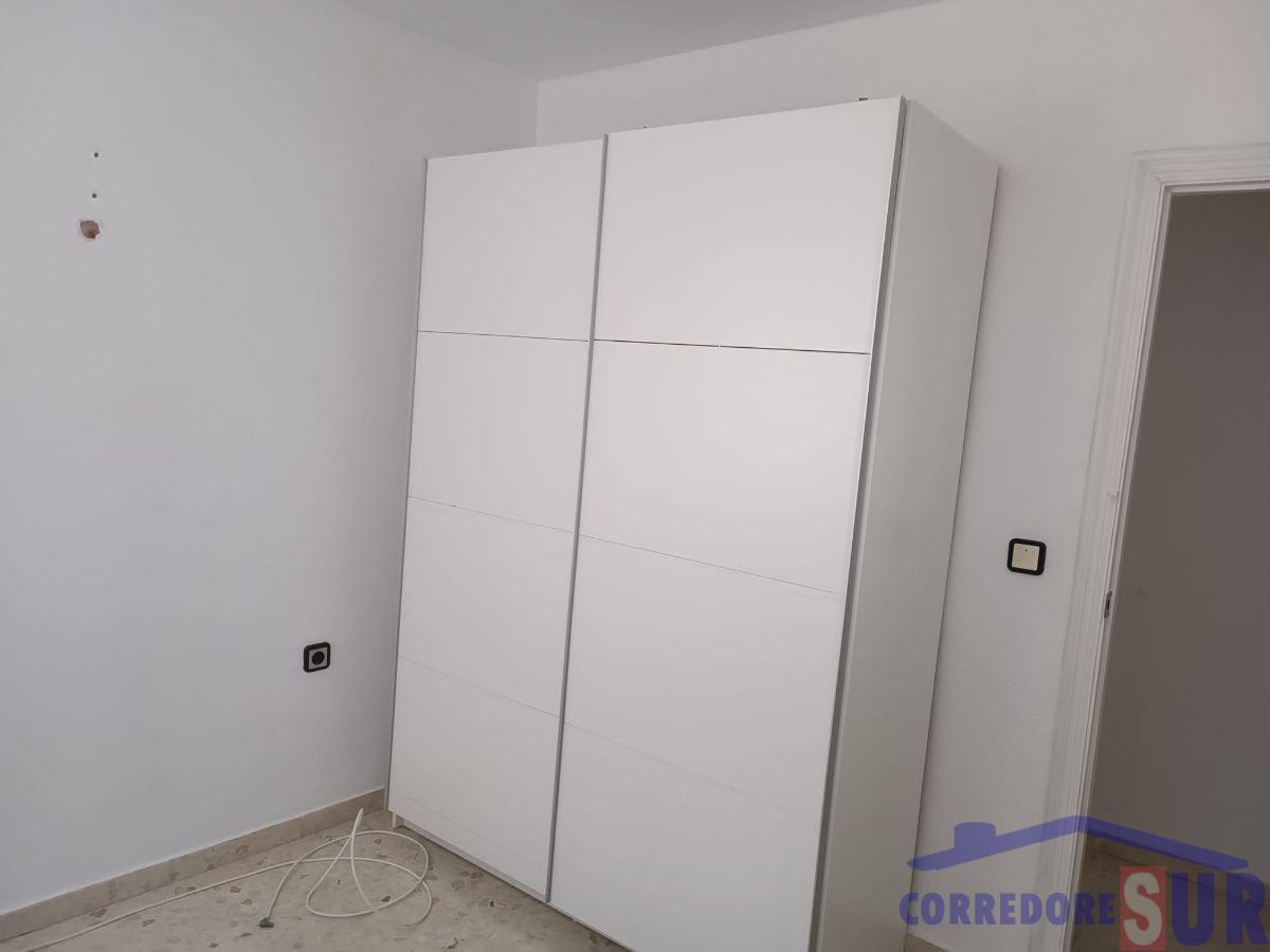 For sale of flat in Córdoba