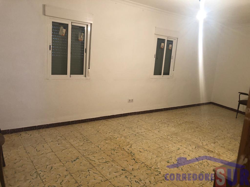 For sale of house in Córdoba