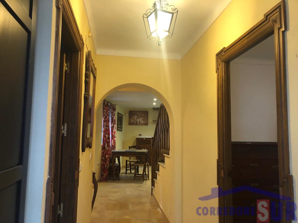 For sale of house in Córdoba