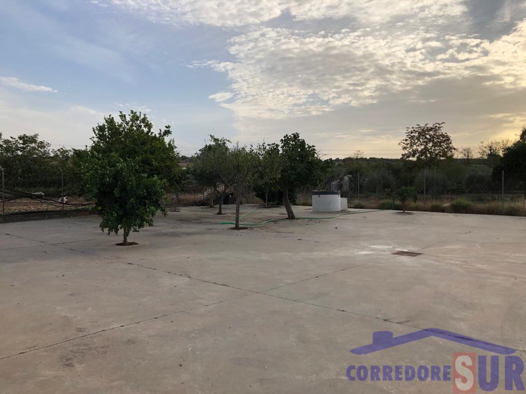 For sale of chalet in Córdoba