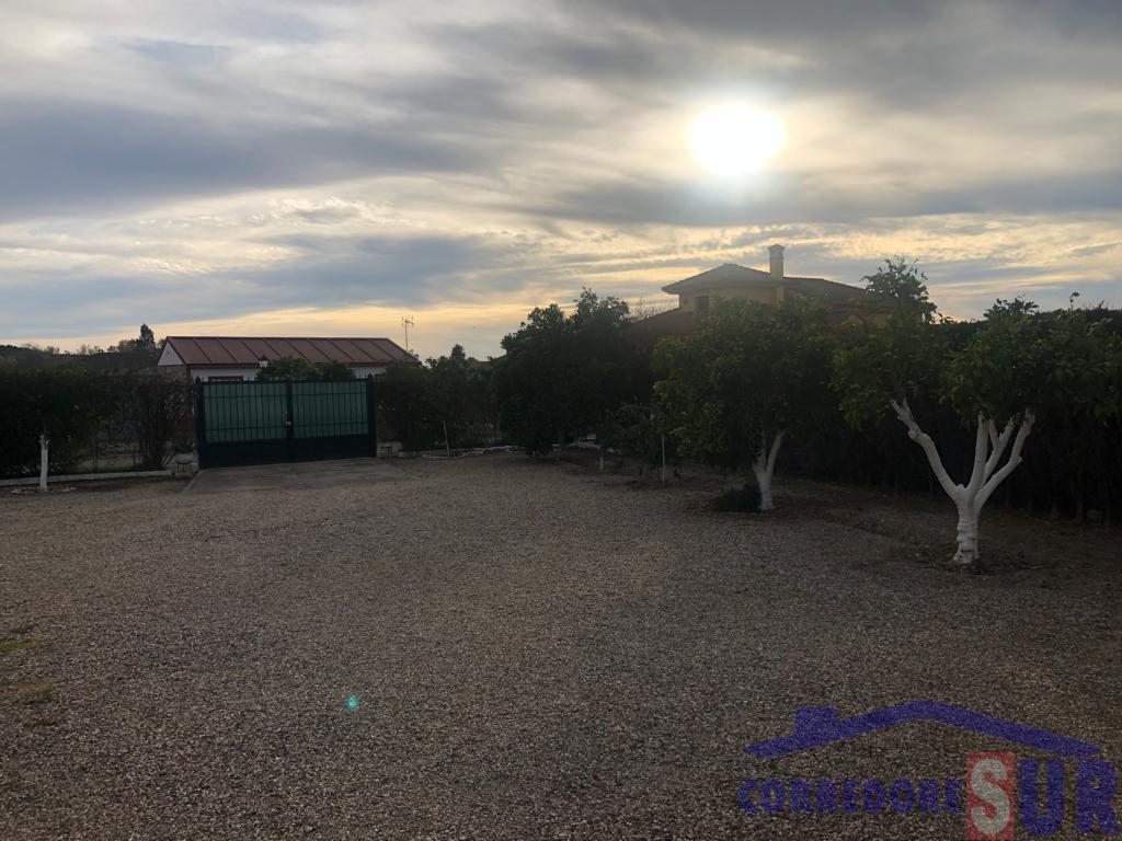 For sale of land in Córdoba