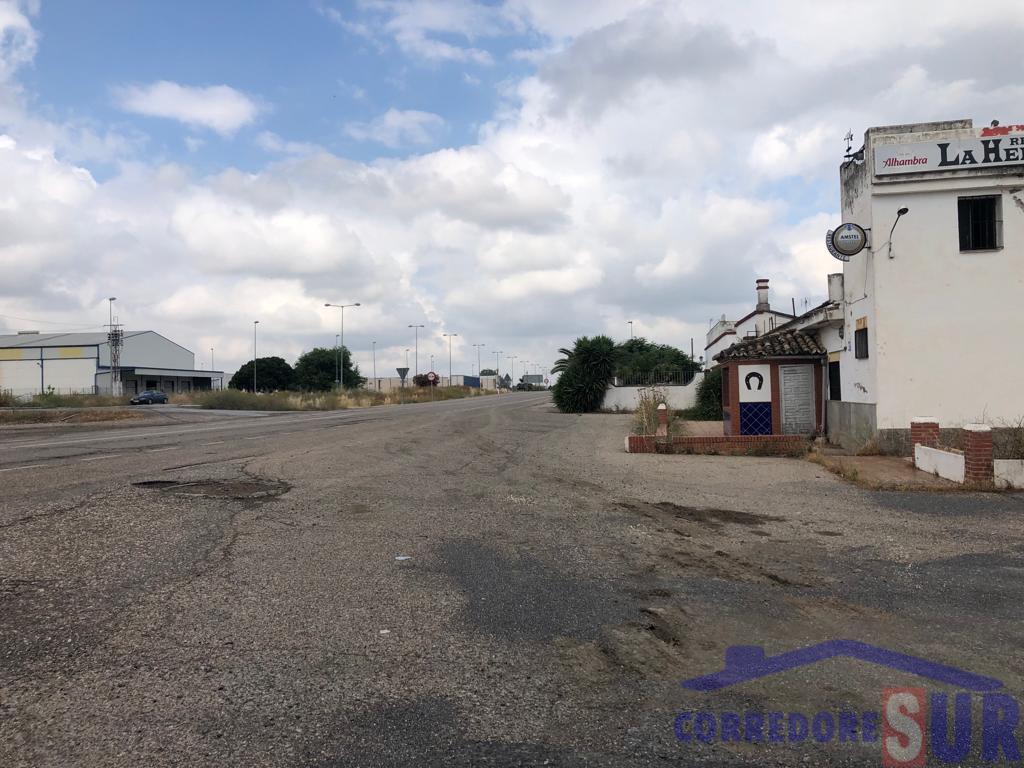 For sale of building in Córdoba