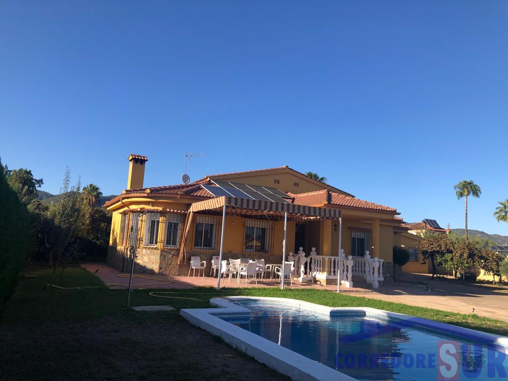 For sale of chalet in Córdoba