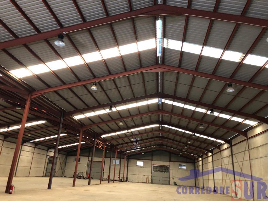 For sale of industrial plant/warehouse in Andújar