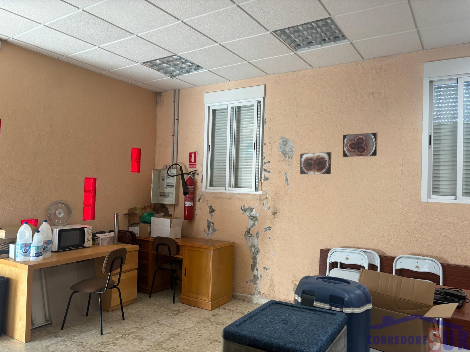 For sale of commercial in Córdoba