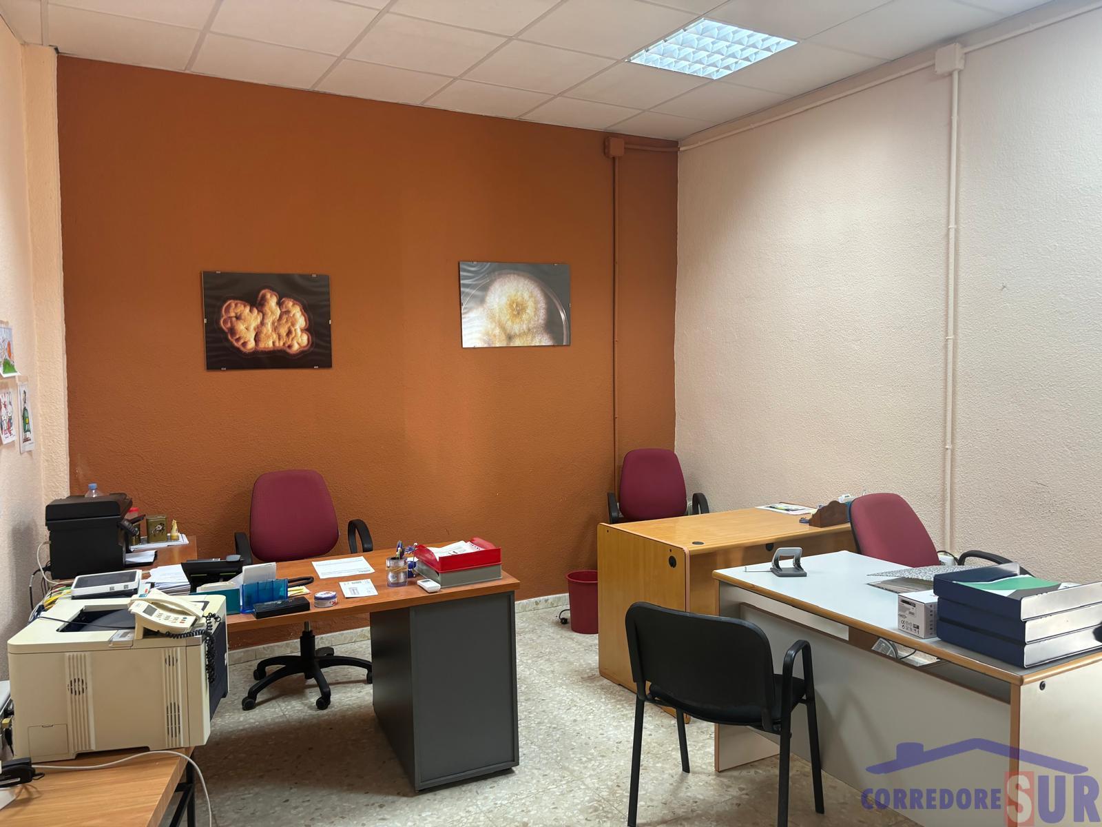 For sale of commercial in Córdoba