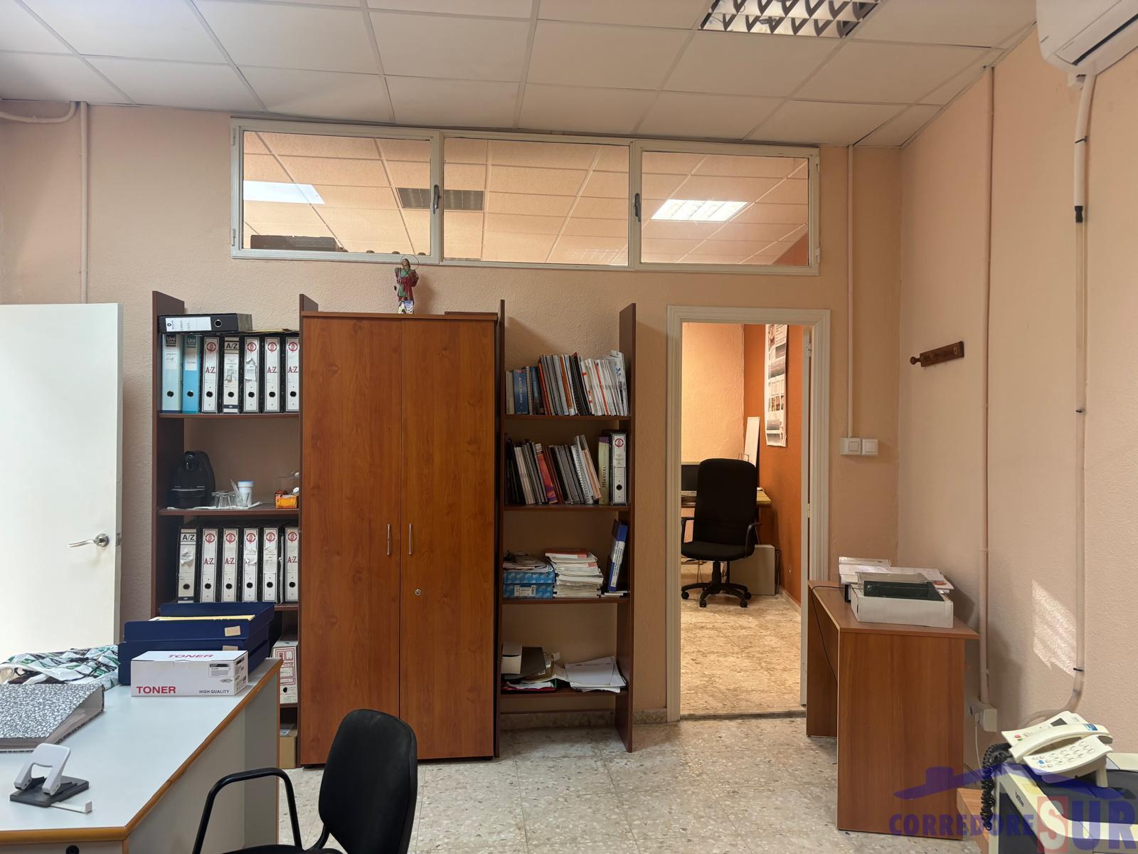For sale of commercial in Córdoba
