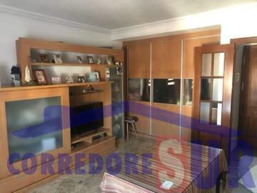 For sale of flat in Córdoba