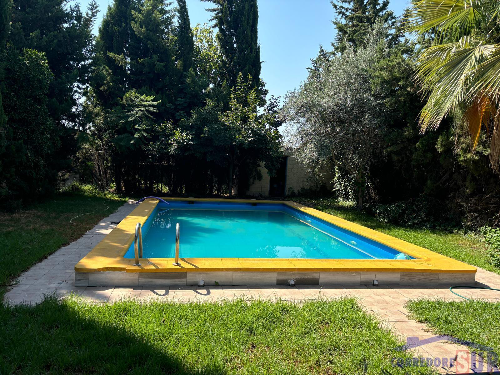 For sale of house in Córdoba