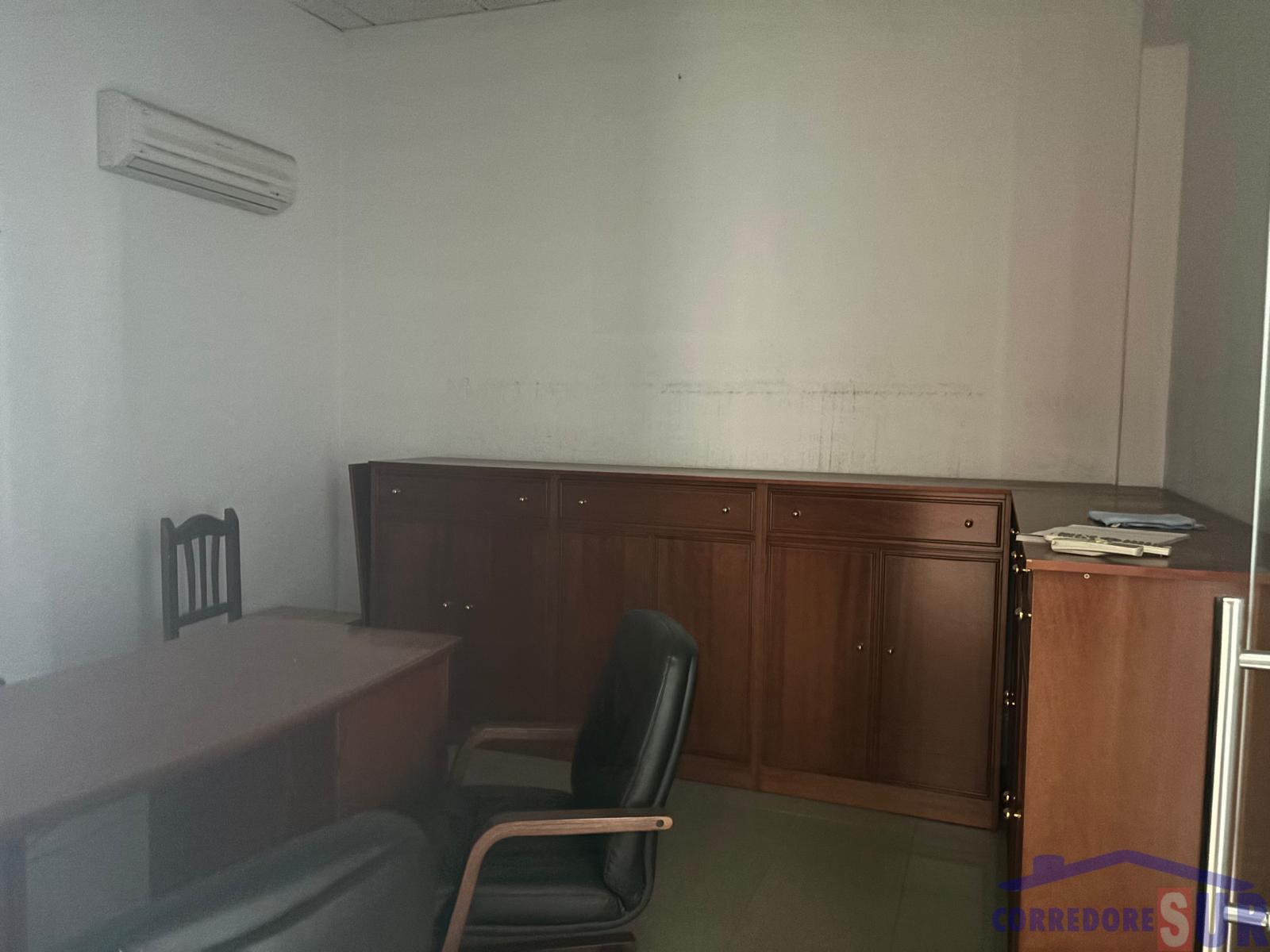 For sale of commercial in Córdoba
