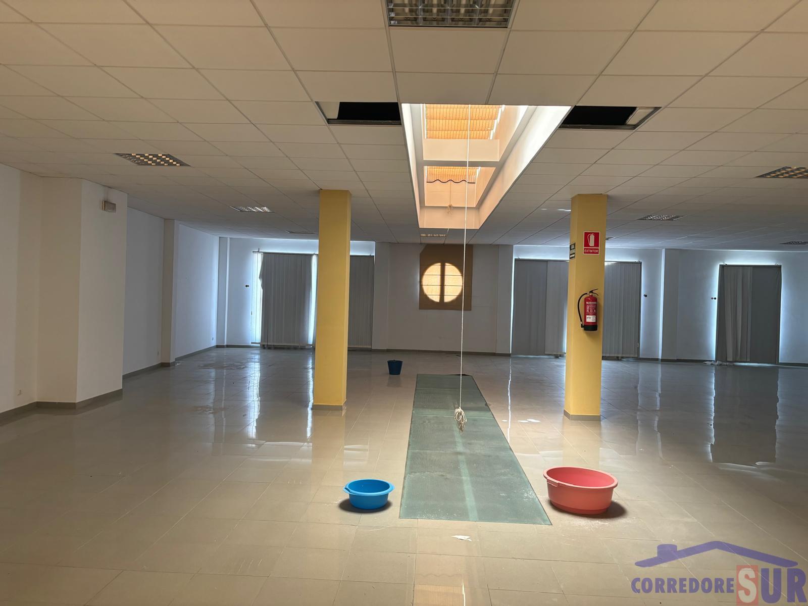 For sale of commercial in Córdoba