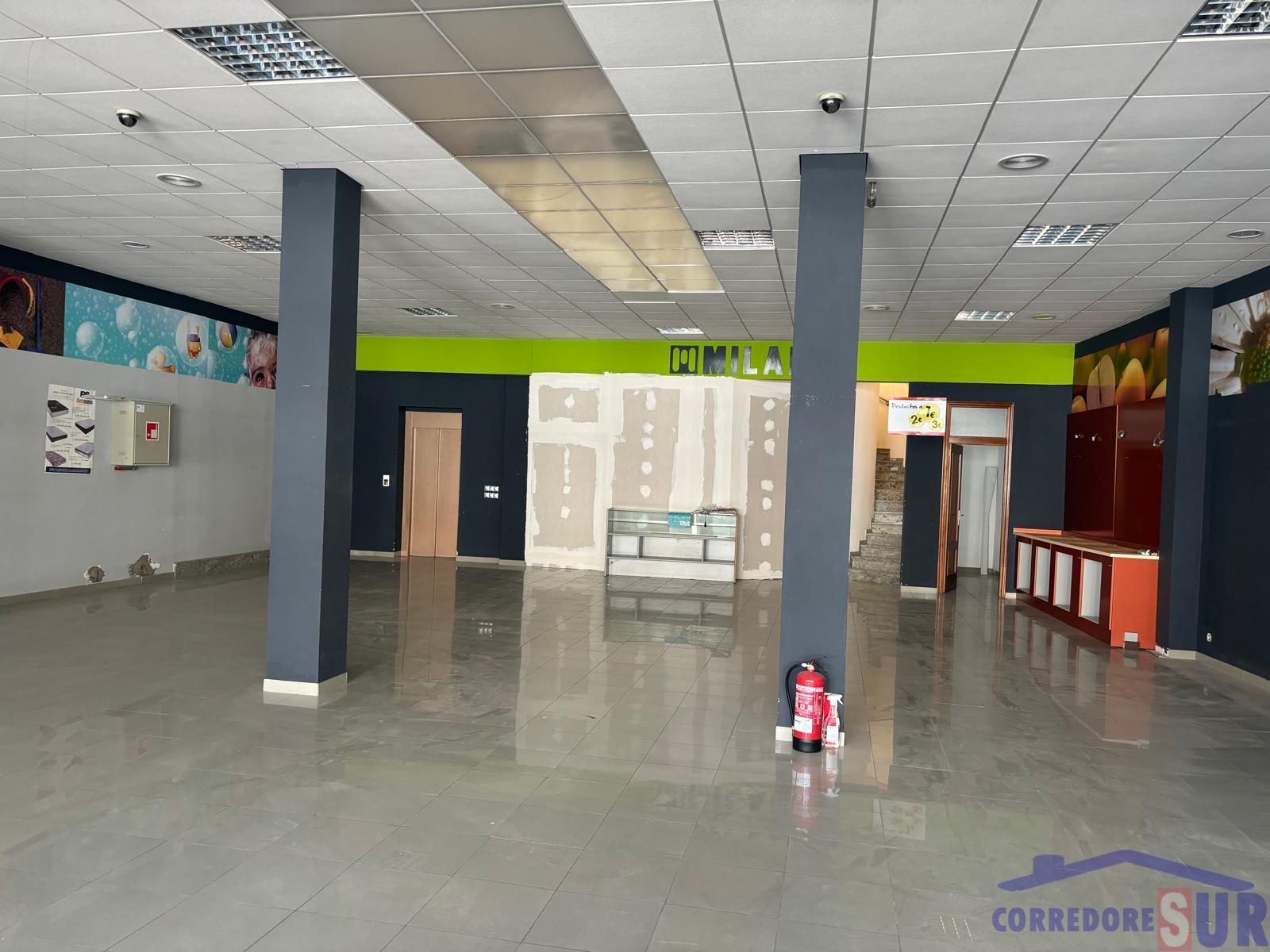 For sale of commercial in Córdoba