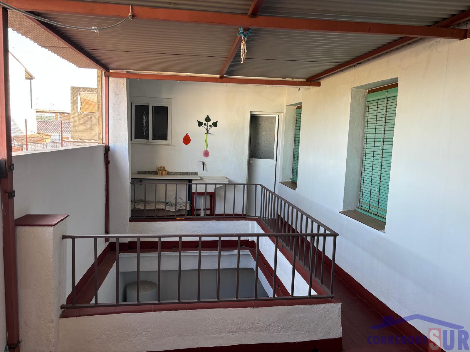 For sale of house in Córdoba