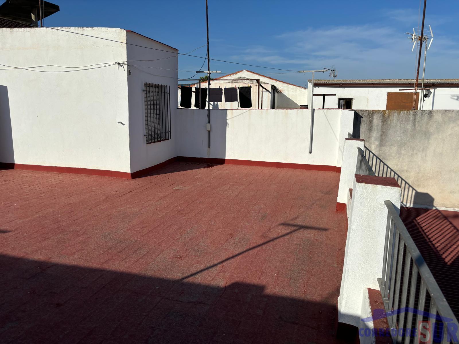 For sale of house in Córdoba