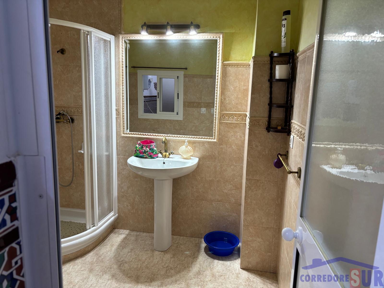 For sale of house in Córdoba
