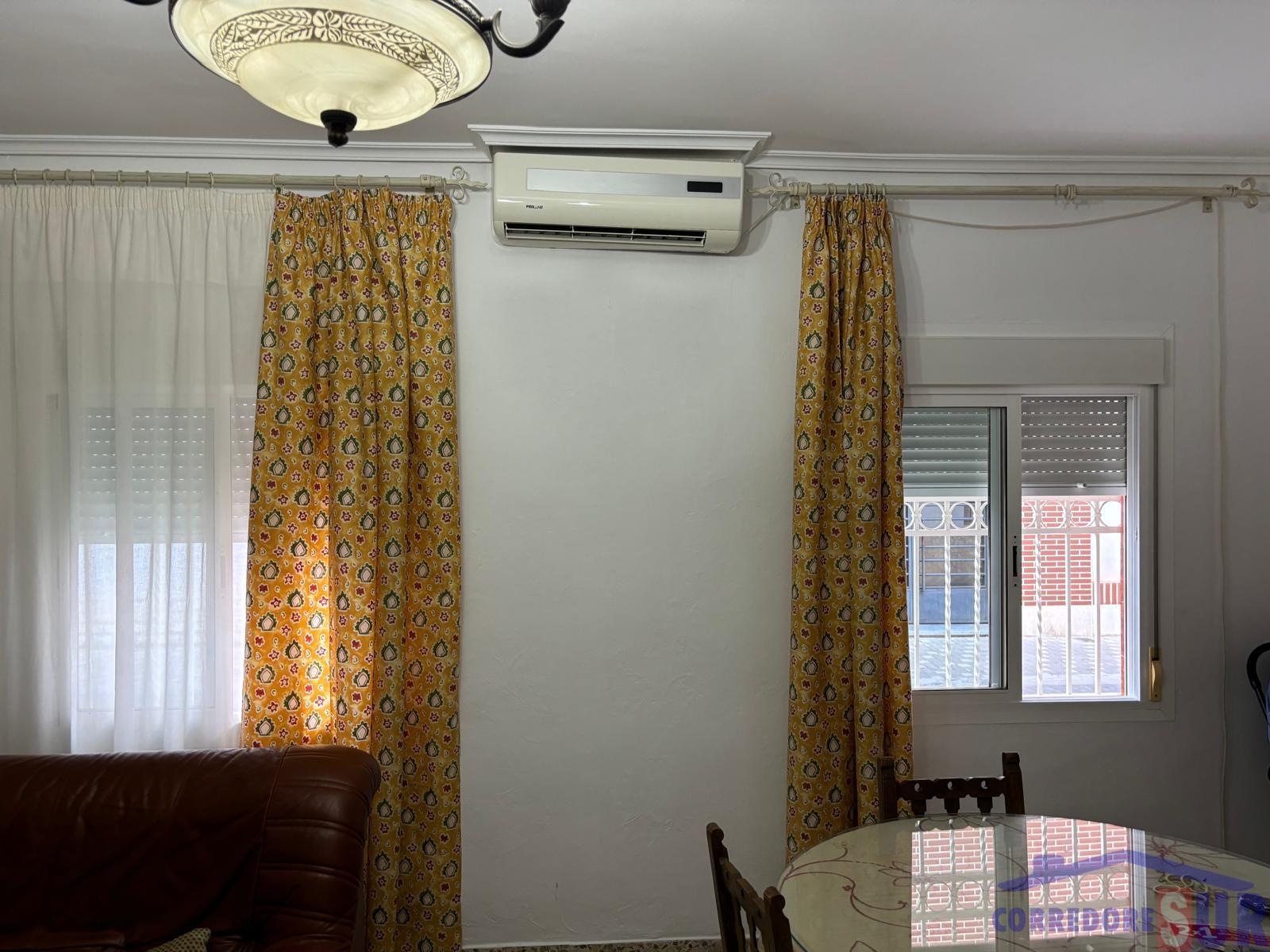 For sale of house in Córdoba