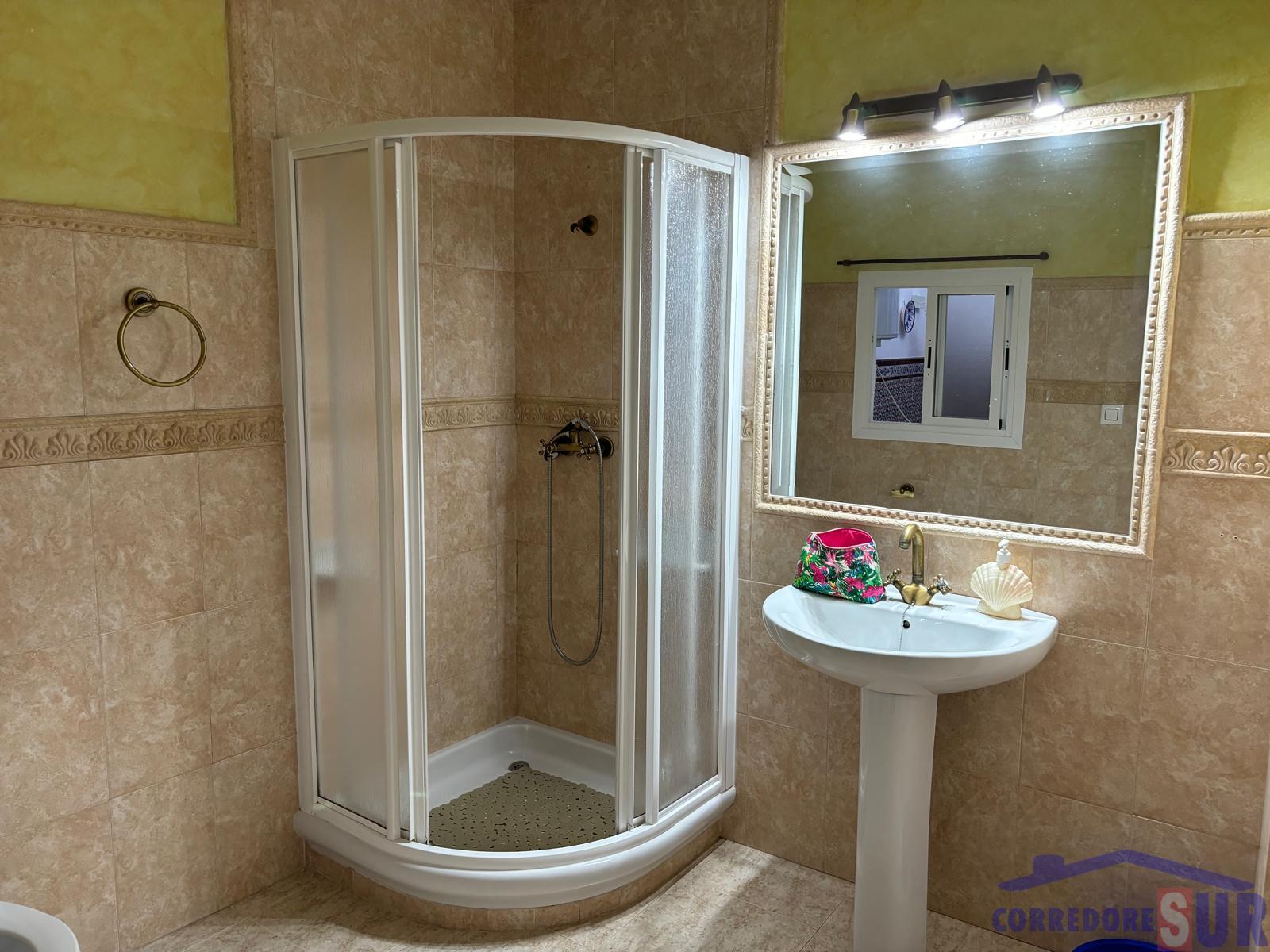 For sale of house in Córdoba