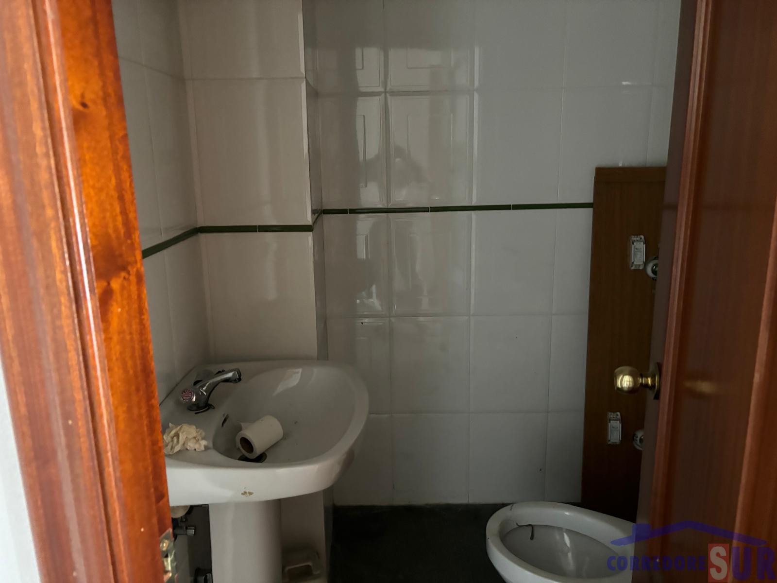 For sale of commercial in Córdoba
