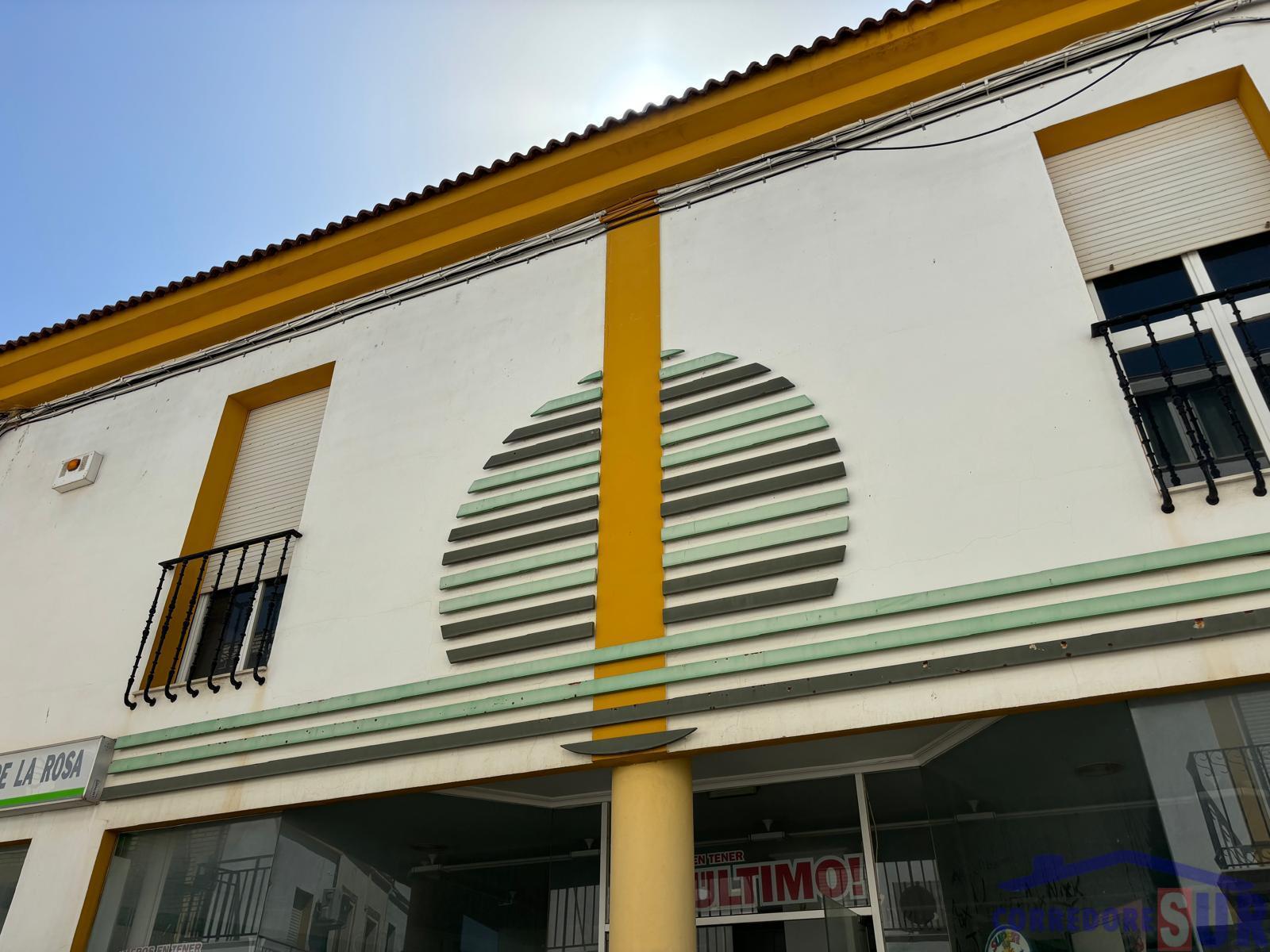 For sale of commercial in Córdoba