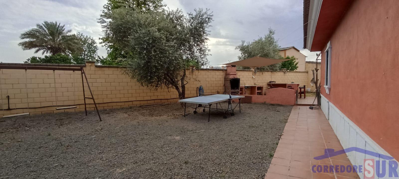 For sale of house in Córdoba