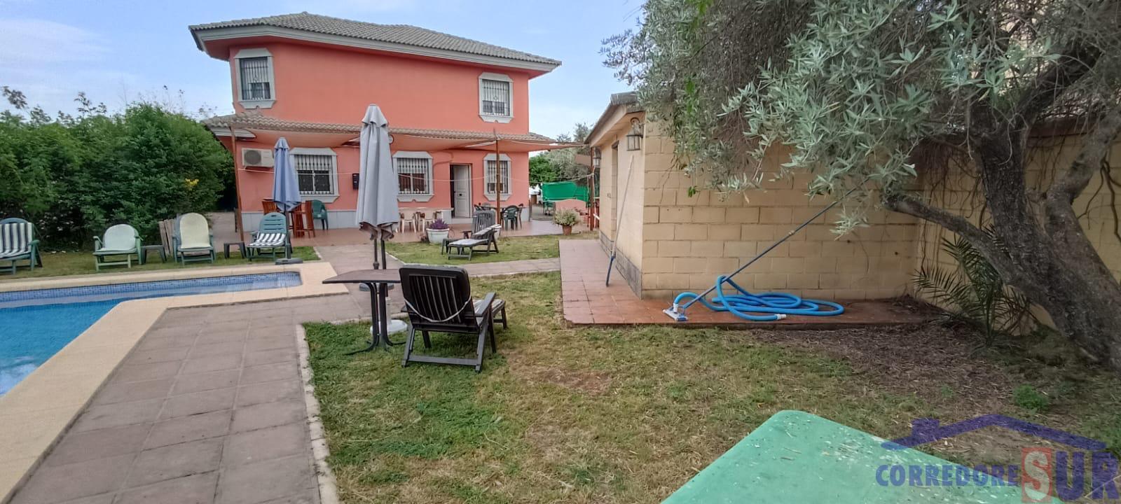 For sale of house in Córdoba