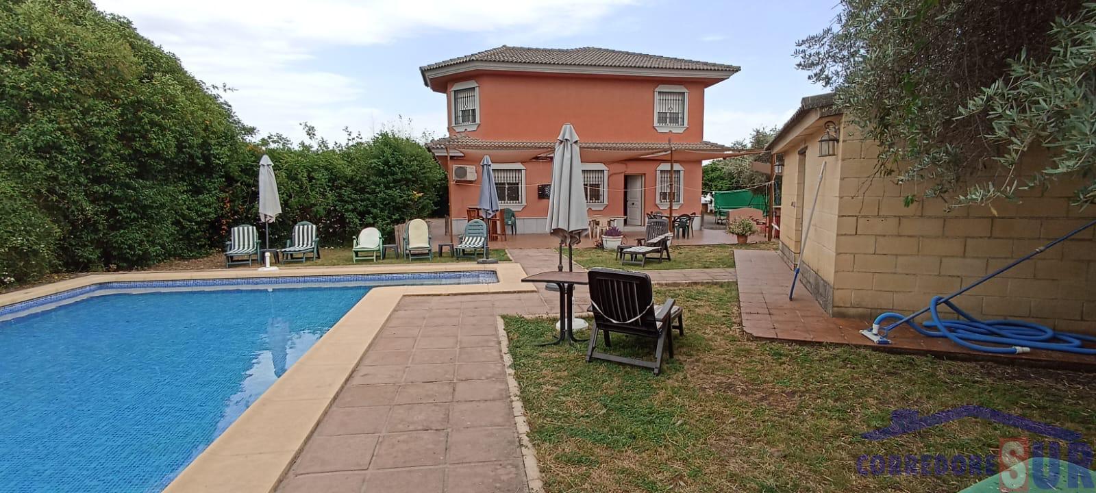 For sale of house in Córdoba