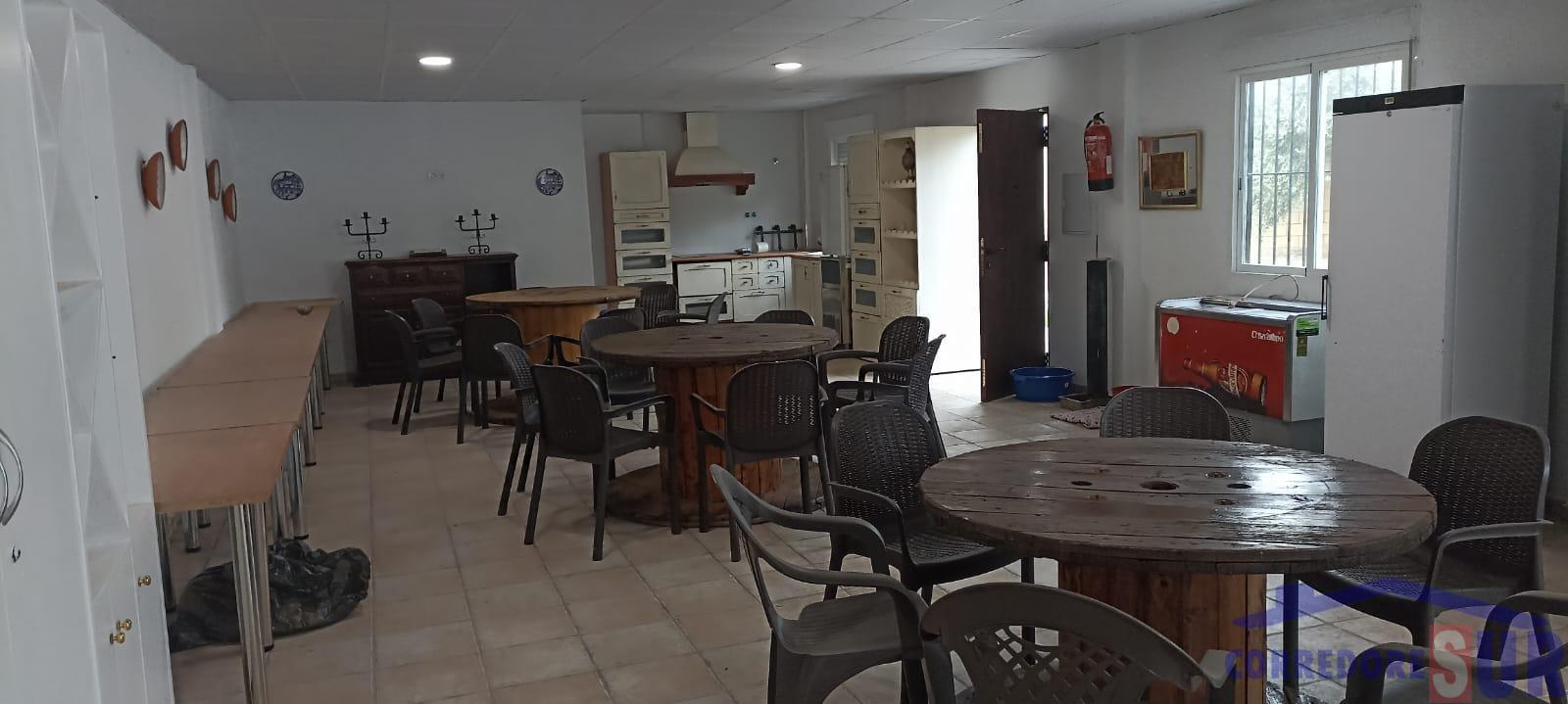 For sale of house in Córdoba