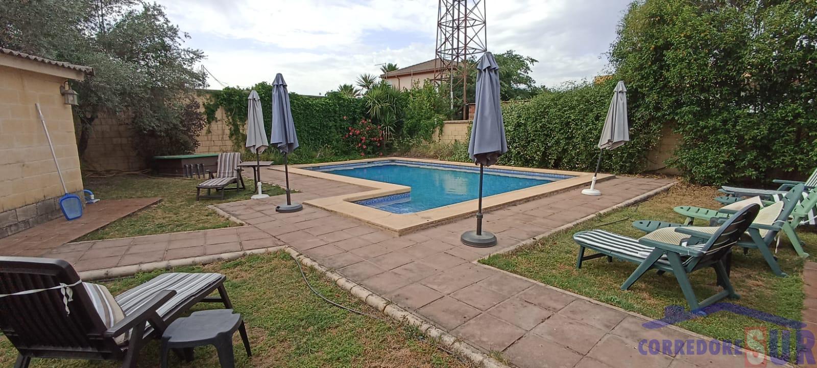 For sale of house in Córdoba