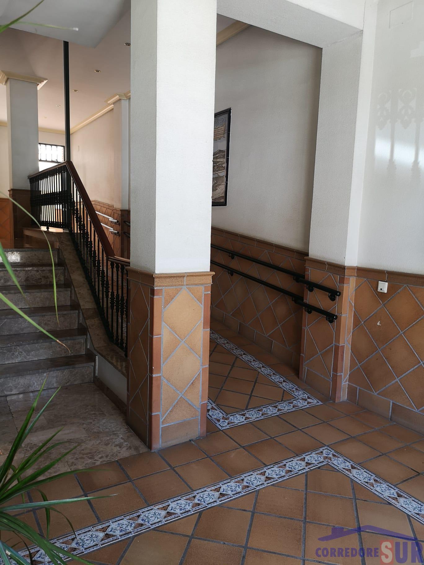 For sale of flat in Córdoba