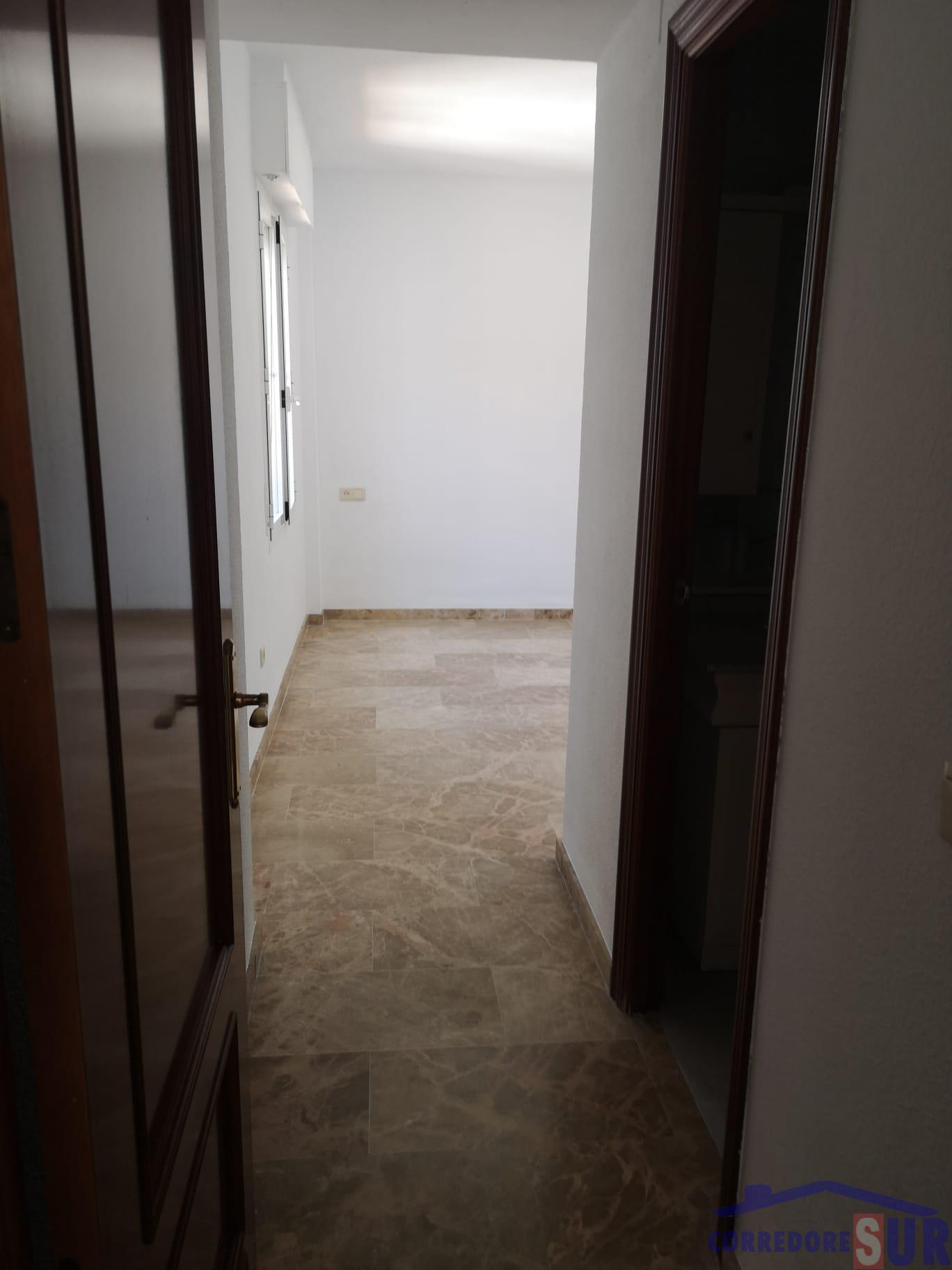 For sale of flat in Córdoba