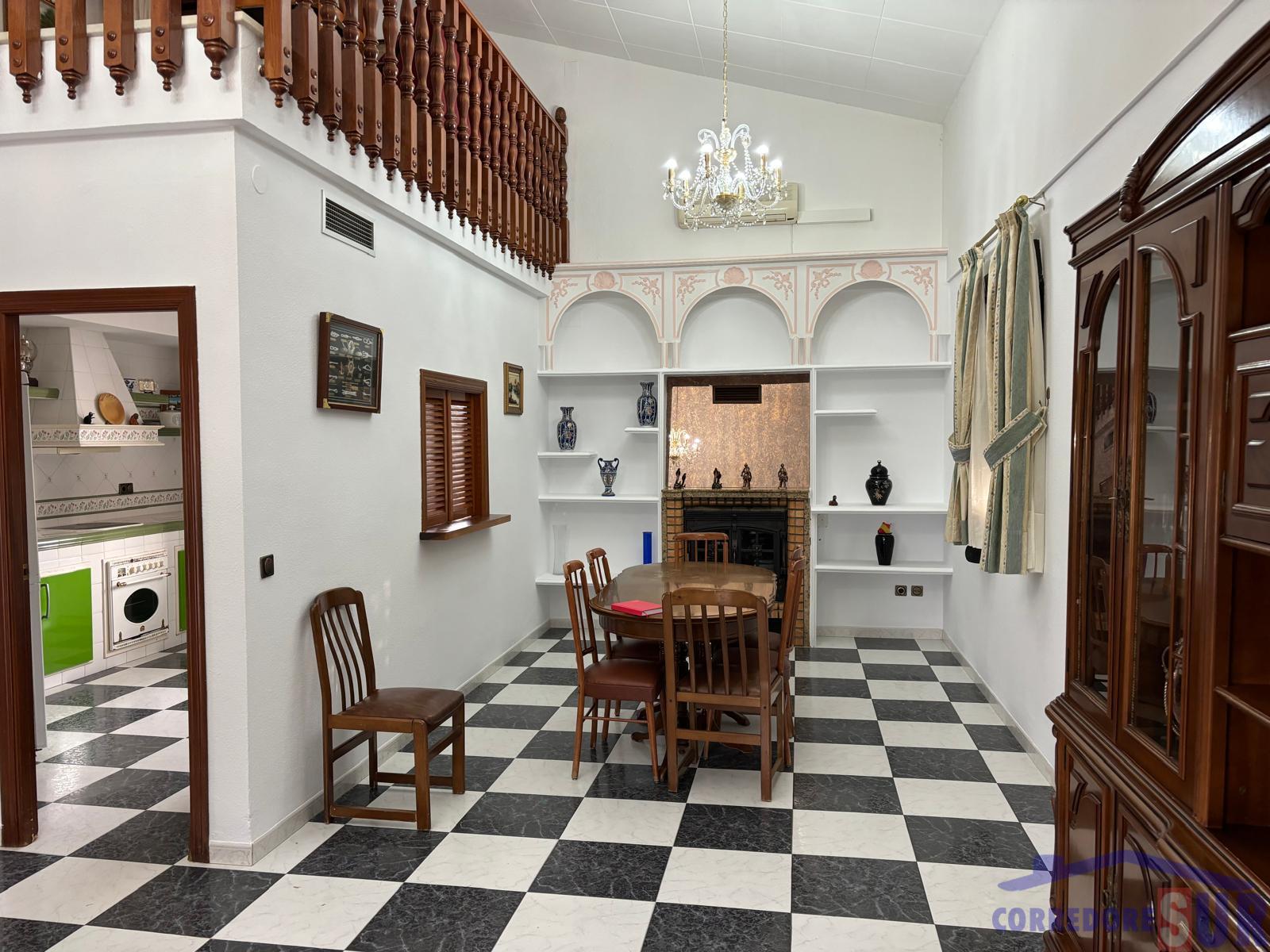 For sale of chalet in Córdoba