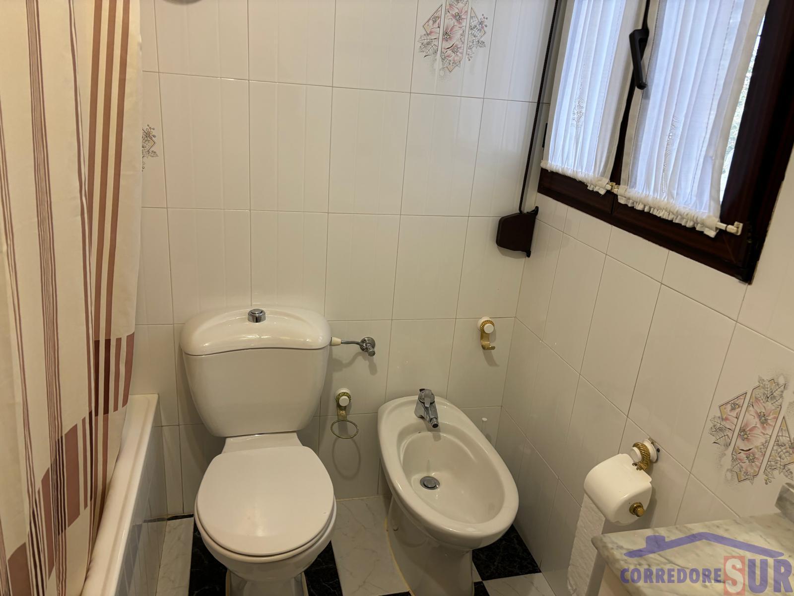 For sale of chalet in Córdoba