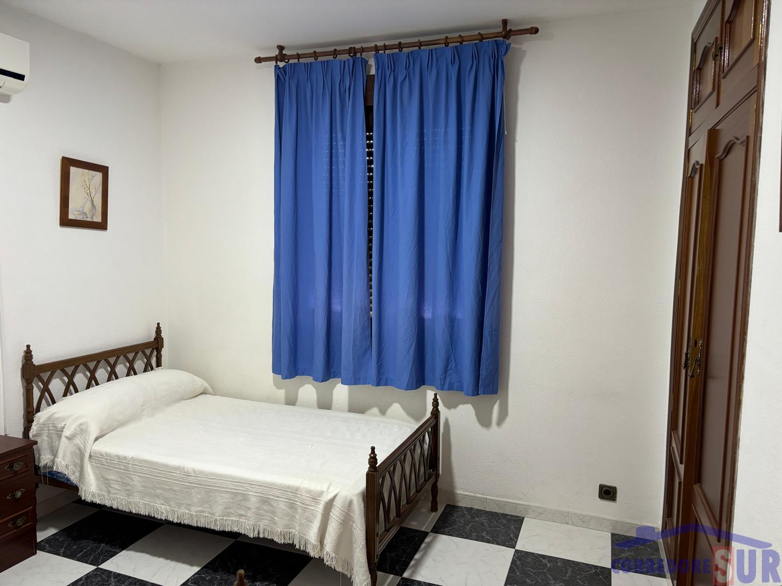 For sale of chalet in Córdoba