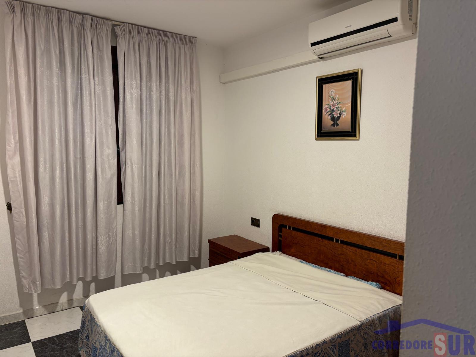 For sale of chalet in Córdoba