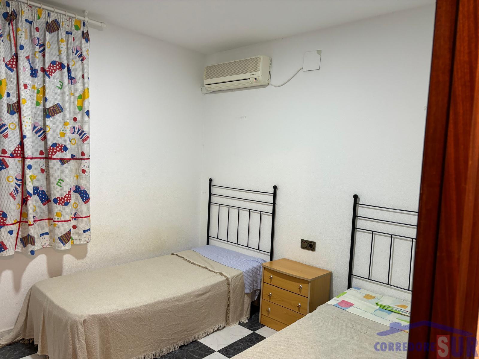 For sale of chalet in Córdoba