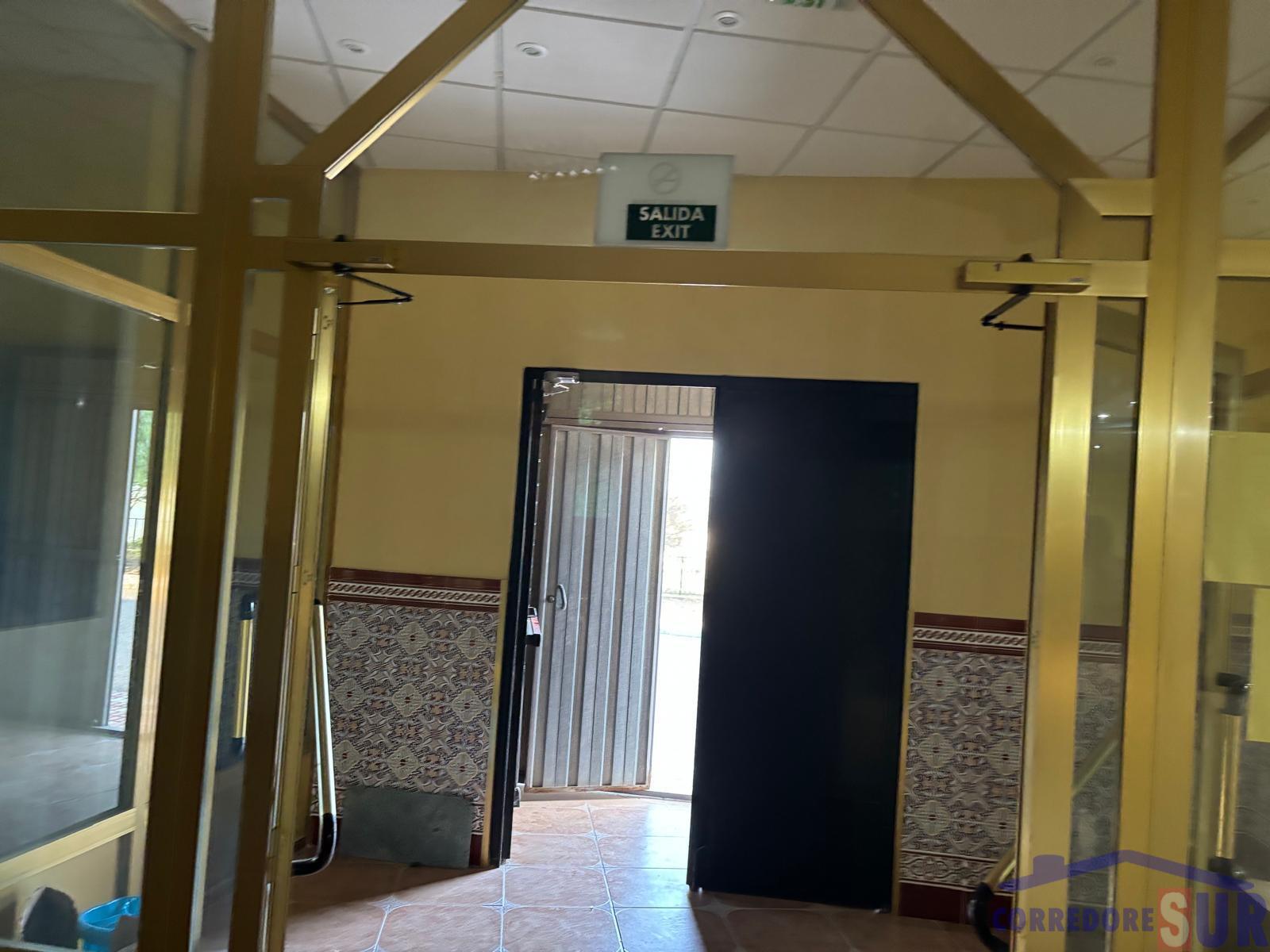 Venta de local en Porcuna