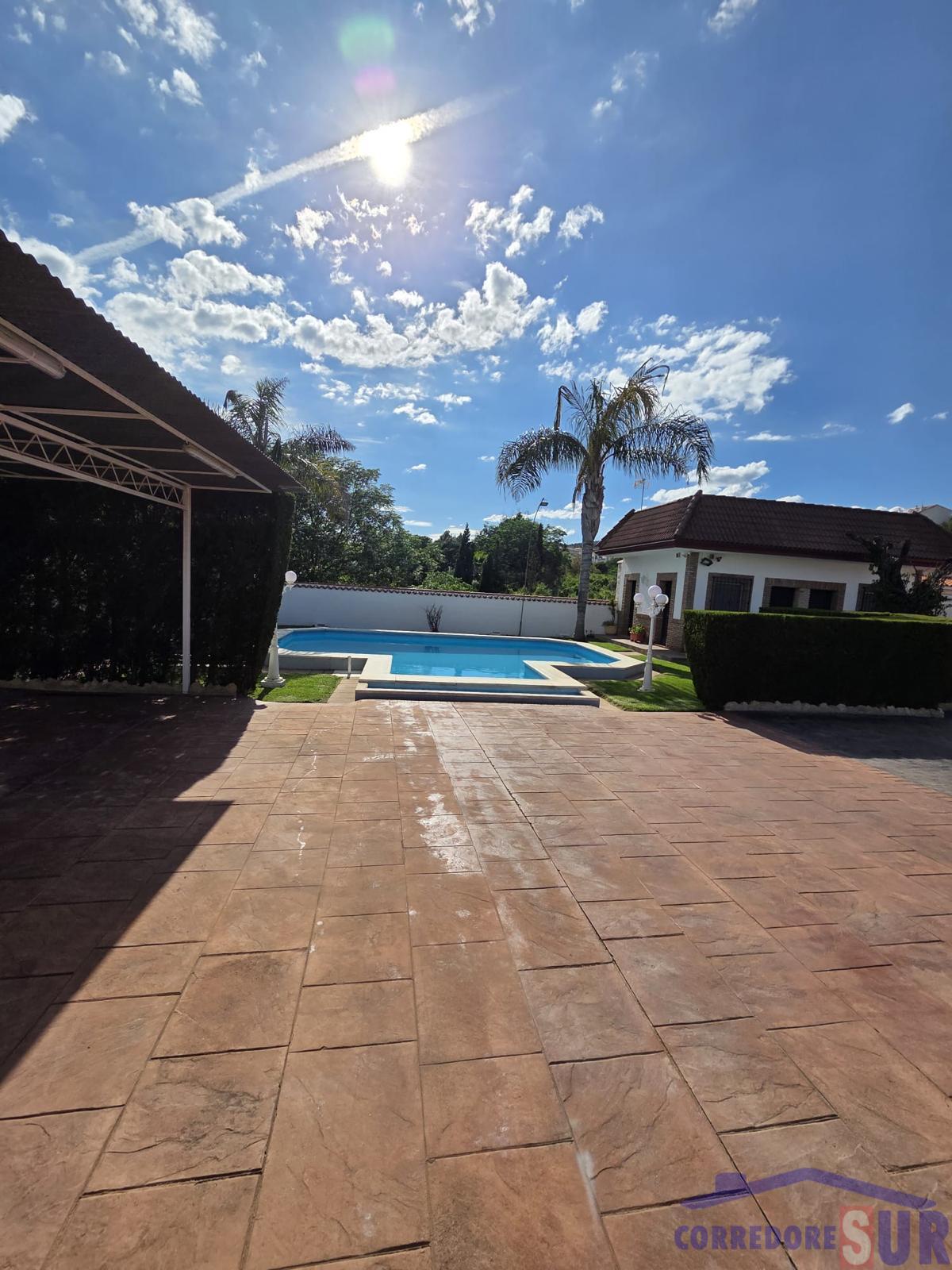 Venta de chalet en Córdoba