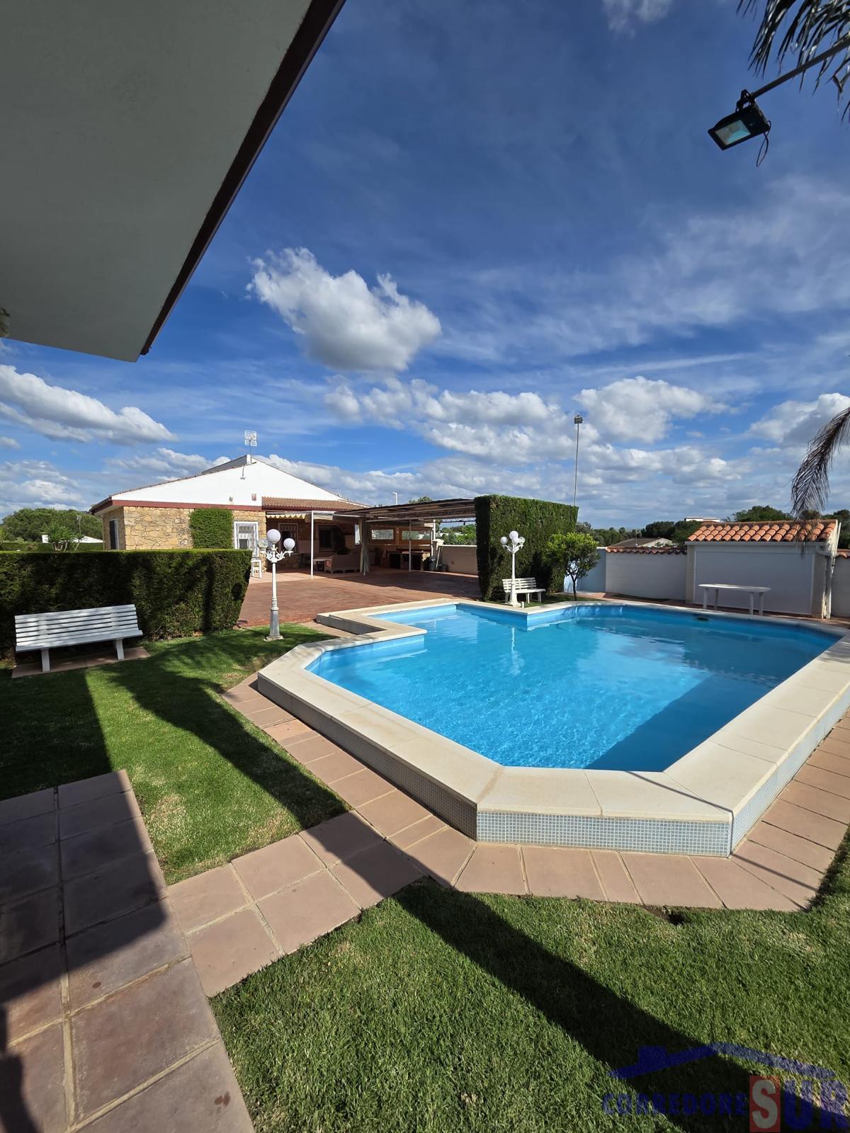 Venta de chalet en Córdoba