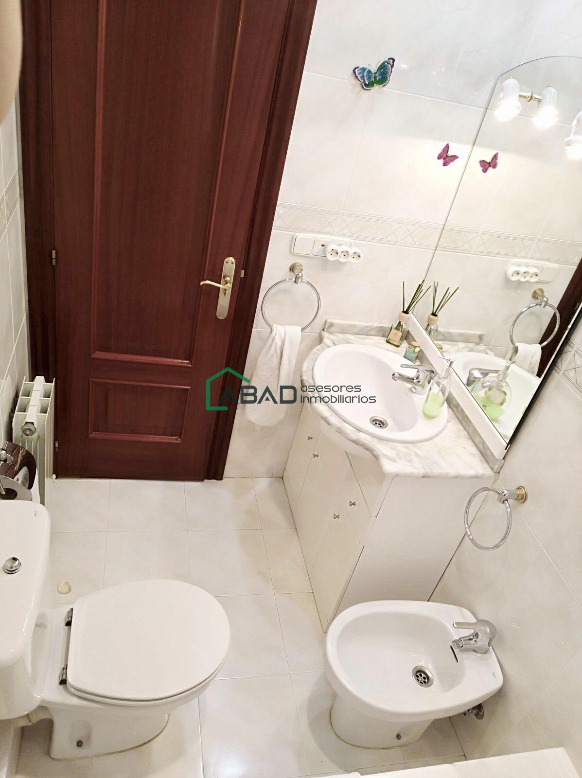 For sale of flat in Bilbao