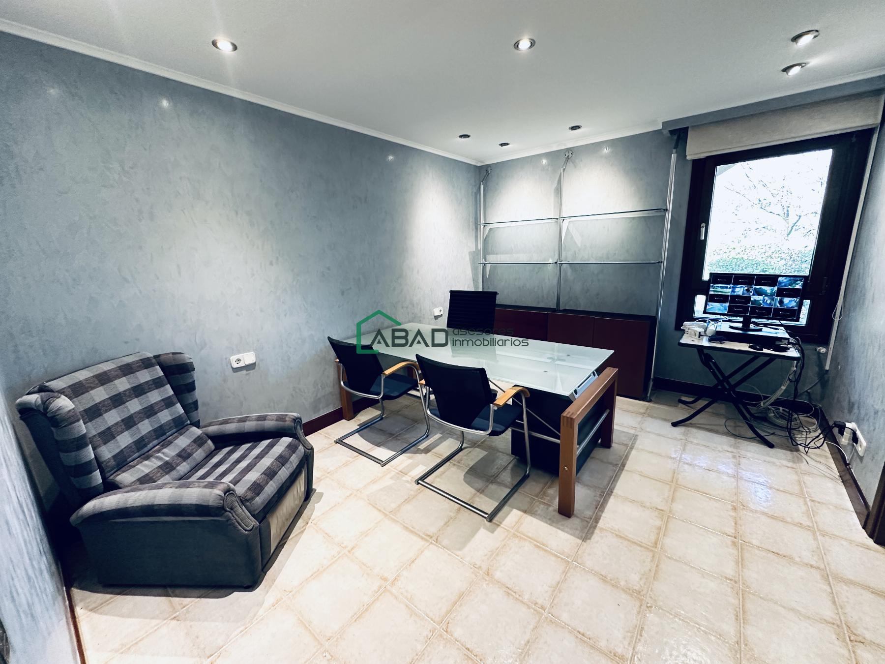 For sale of chalet in Mungia