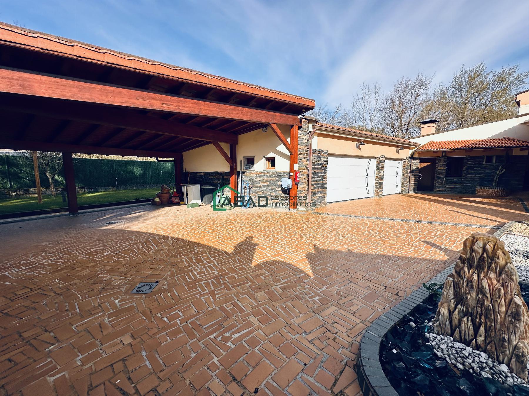 For sale of chalet in Mungia