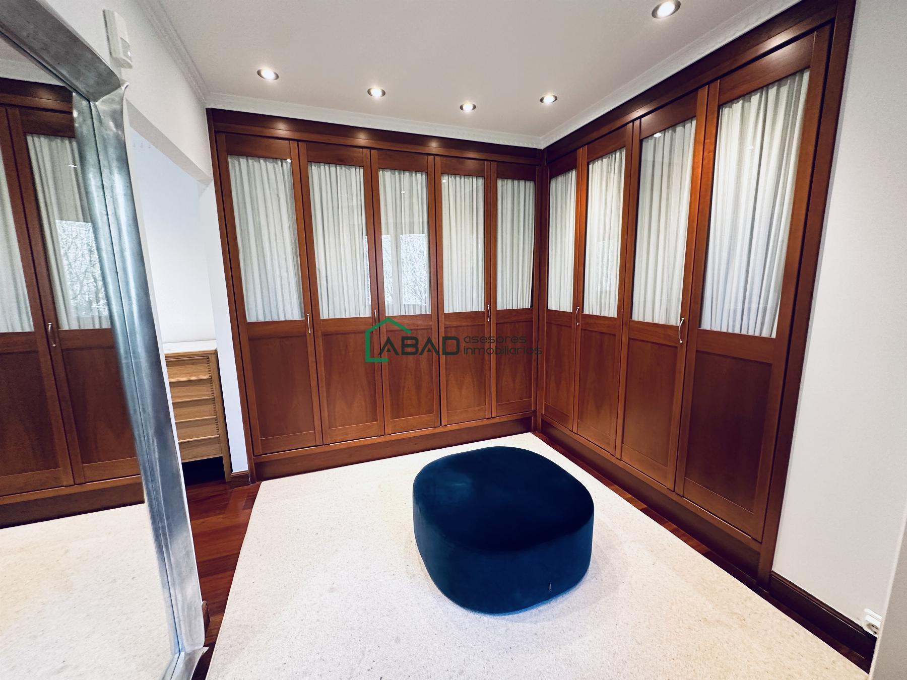 For sale of chalet in Mungia