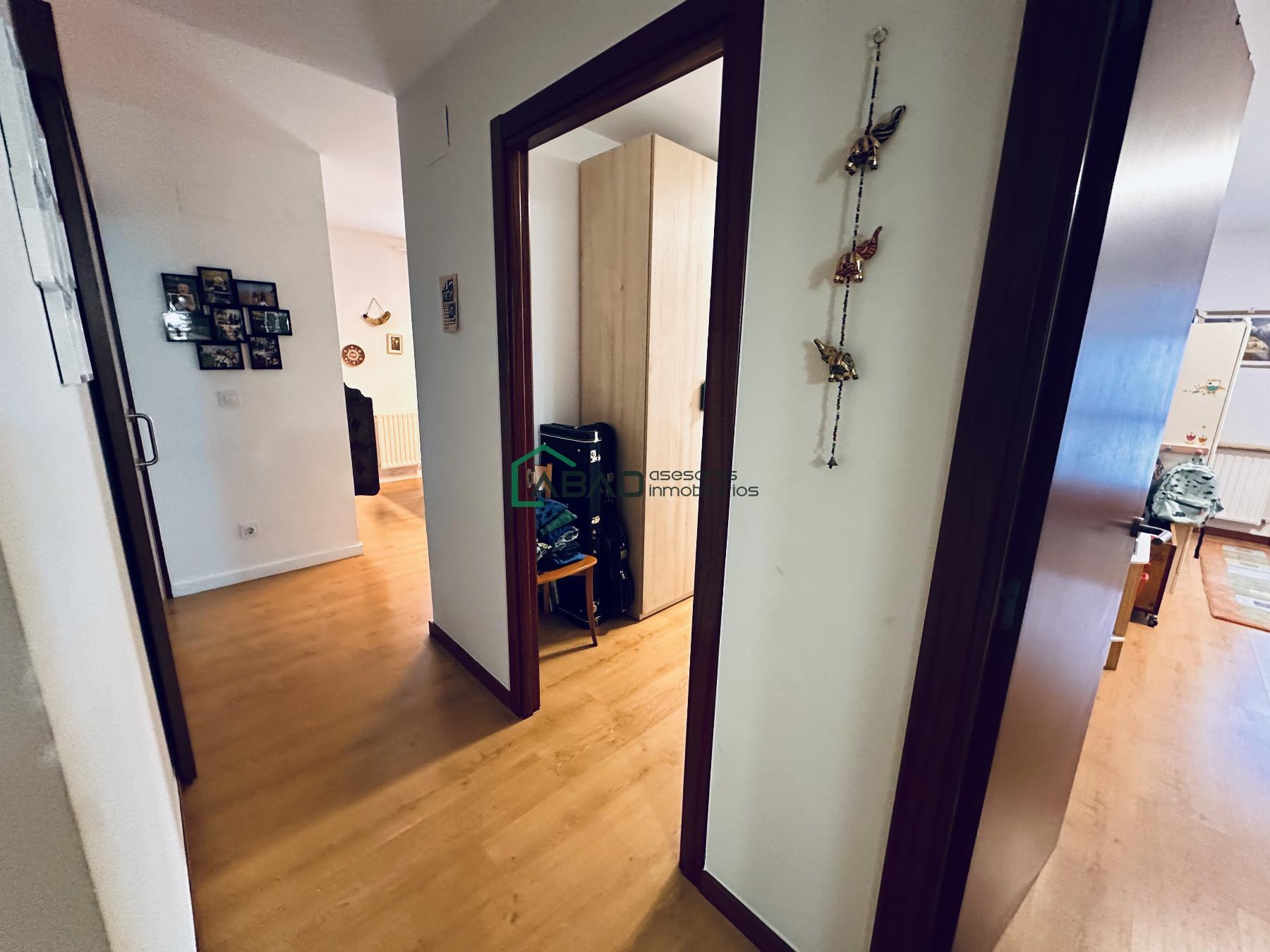 For sale of flat in Areatza